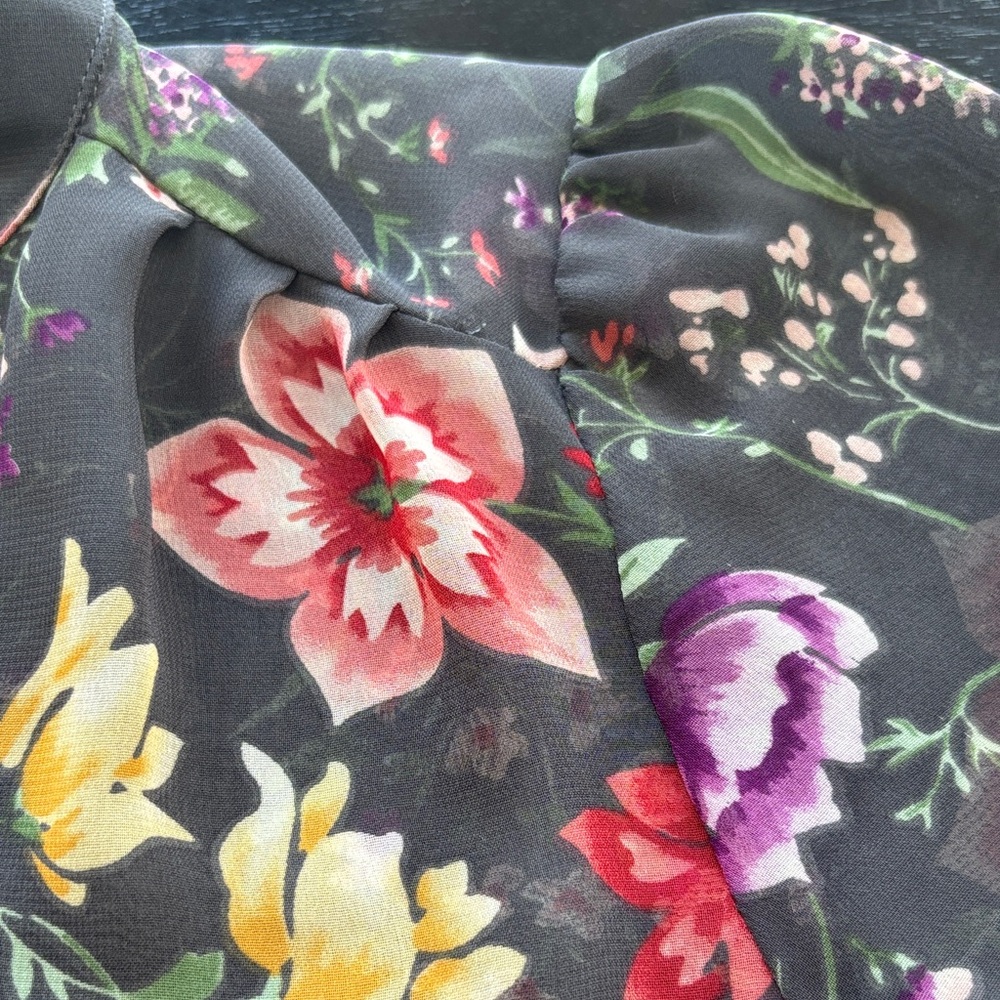 Kismet Dark Floral Sheer Button-Down Blouse - Size M - Picture 11 of 12